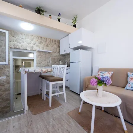 Joso Apartment *